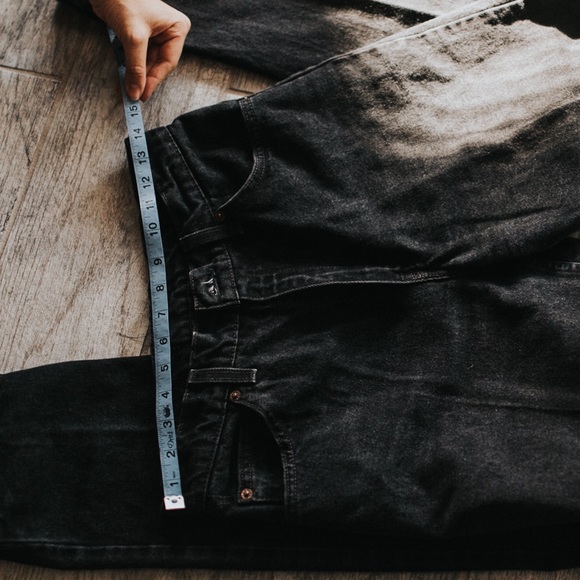 Vintage Levi’s Black Denim High Waist Jeans - Picture 9 of 10